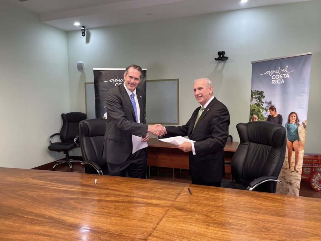 Visa y el ICT firman acuerdo para impulsar el sector turismo en Costa ...